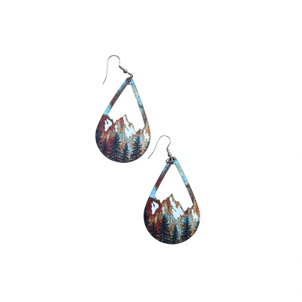 Western Jewelry Boho Cowgirl Nature-Inspired Mountain Scene Tear Drop Earrings